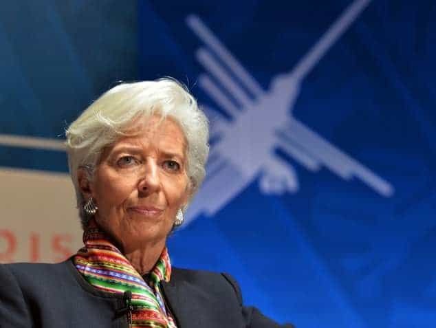 International Monetary Fund: Leader of Organization Encourages Gulf to Adjust Budgets Amid Oil Price Fall