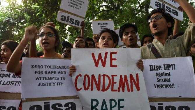 India teenager gang-raped, shot, dumped in well