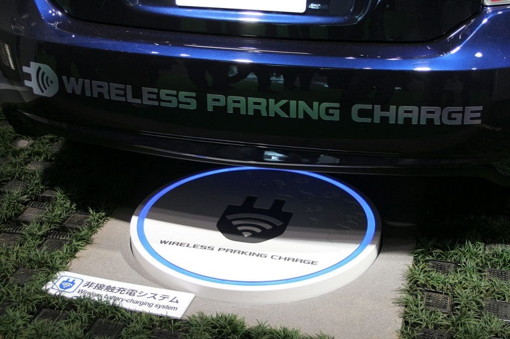 Wireless vehicle charging